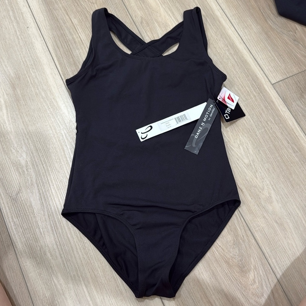 NWT- Danz N Motion Leotard, 12-14 kids